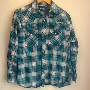 Wrangler men’s plaid flannel